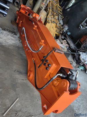 Hitachi ZX135 Excavators  Telescopic Boom  Arm Suitable Customized For 12 tons13tons 15 tons  Machines