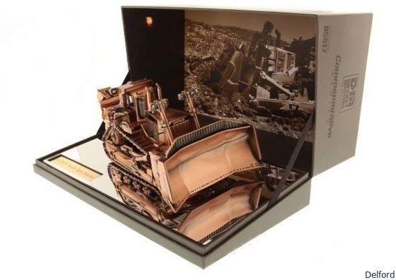 1:50 Scale Caterpillar D11T Bulldozer Model Exclusive Limited Edition With Copper Finish
