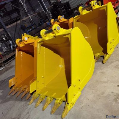 Customized High Quality Excavator Bucket for 30 35 40 45 Ton Construction Work