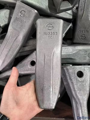 Komatsu PC200 PC210 PC220 Excavator Rock Teeth 2713-1217RC 205-70-19570 RC