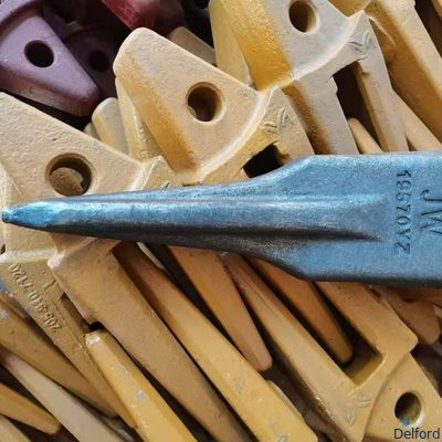 Casting Steel Excavator Bucket Teeth 205-70-19570 Komatsu PC200 Rock Teeth