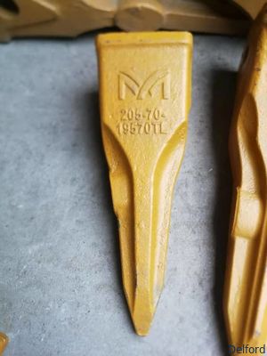 Casting Steel Excavator Bucket Teeth 205-70-19570 Komatsu PC200 Rock Teeth