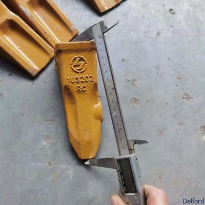 Q345B 20ton Excavator Bucket Tooth Pin Stiff Hard Wear Resistant