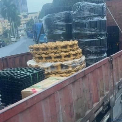 Komatsu PC200 PC210 Excavator Undercarriage Parts Track Chain Link Assy