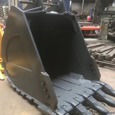 Q355B Steel Excavator Stone Bucket Clean Up Bucket Customized