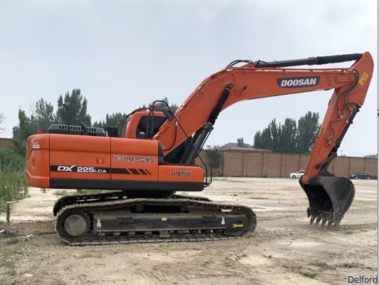 Second-Hand Doosan DX225LC-7 Excavator  Digger Defeng factory