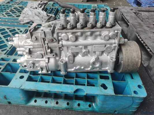 Used 6WG1 Direct Injection Fuel Pump Hitachi ZX450 ZX470-5G Excavator Engine System Component