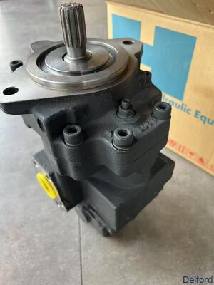 Excavator  Piston Gear Pump PVD-2B-40P-6AG3-5220A  Assembly 920008  Main Hydraulic Pump Replacement Part