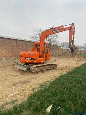 ใช้ Doosan 80G DH80 เครื่องขุดคอมแพคต์ 8 ตัน คลาส เครื่องขุดดินที่น่าเชื่อถือ