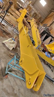 Customizable 18m Long Reach Excavator Boom For 20-Ton Machines – 10m Digging Depth