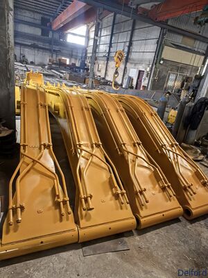 Defeng Customized Excavator Long Boom untuk CAT320 CAT320C CAT320D CAT321C CAT322 CAT322CL Long Reach Arm Q355B dengan pipa palu